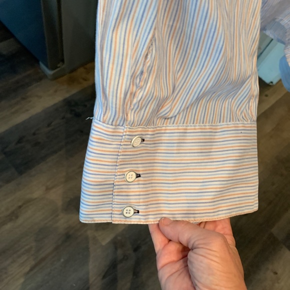 Urban outfitters extra wide sleeve button down crop top. Worn  3x‎ - Picture 5 of 5